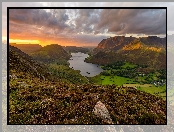 Park Narodowy Lake District, Chmury, Dolina, Zachód słońca, Jezioro, Góry High Stile, Drzewa, Domy, Crummock Water, Anglia
