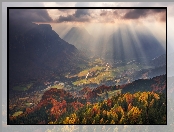 Jesień, Gmina Jesenice, Słowenia, Góry, Przebijające światło