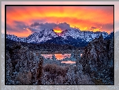 Zachód Słońca, Stany Zjednoczone, Stan Kalifornia, Jezioro Mono Lake, Góry