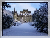 Zima, Inveraray Castle, Zamek Inveraray, Aleja, Szkocja, Drzewa