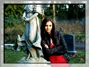 Nina Dobrev, Elena, The Vampirie Diaries
