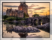 Chmury, Zamek Eilean Donan Castle, Szkocja, Zachód słońca, Most, Jezioro Loch Duich