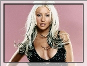 Christina Aguilera, kolczyk