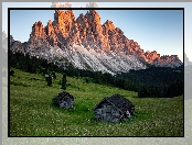 Włochy, Łąka, Domy, Góry, Dolomity, Dolina, Val Gardena