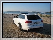 Białe, Audi RS6
