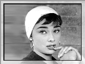 Audrey Hepburn, Ręce, Aktorka, Czapka