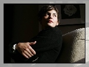 Audrey Tautou, czarny sweterek, obraz