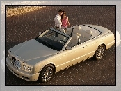 Bentley Azure, Para