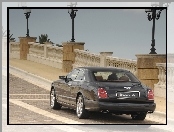 Tył, Bentley Brooklands