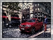 Bmw X4, Droga, Budynki