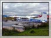 Cessna A185F, Wodna, Parking, Przystań