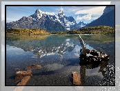Chile, Park Narodowy Torres del Paine, Góry Cordillera del Paine, Jezioro Pehoe, Patagonia