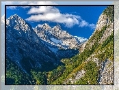 Góry, Chmury, Drzewa