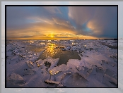 Jezioro Ładoga, Karelia, Rosja, Zima, Lód, Wschód słońca, Chmury