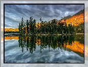 Chmury, Kanada, Jezioro Pyramid Lake, Drzewa, Góry, Park Narodowy Jasper