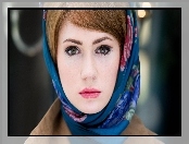 Chustka, Kobieta, Smutna, Aktorka, Karen Gillan