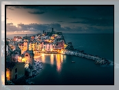 Domy, Cinque Terre, Vernazza, Morze, Włochy, Światła