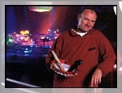 Phil Collins, Mikrofon