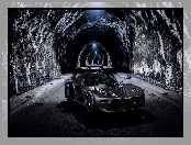 Czarny, KTM X-bow, Tunel