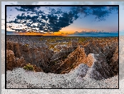 Skały, Stan Dakota Południowa, Stany Zjednoczone, Chmury, Park Narodowy Badlands, Niebo