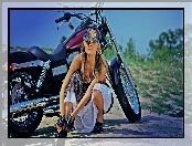 Diana Kuprina, Droga, Motocykl
