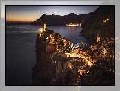 Włochy, Domy, Noc, Vernazza, Wybrzeże, Morze, Oświetlone