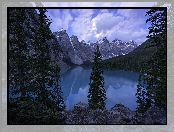 Drzewa, Park Narodowy Banff, Jezioro Moraine, Kanada, Canadian Rockies, Góry