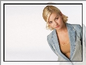 Elisha Cuthbert