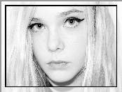 Elle Fanning, Oczy