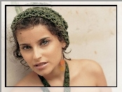 Nelly Furtado, Twarz