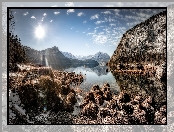Kamienie, Niebo, Góry, Sucha, Austria, Promienie słońca, Styria, Trawa, Jezioro Altausseer