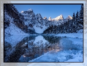 Kanada, Lasy, Zima, Alberta, Park Narodowy Banff, Jezioro Moraine, Góry