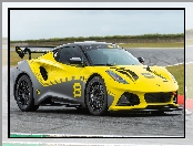 Żółty, Lotus Emira GT4