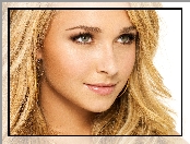 Hayden Panettiere, Blondynka, Makijaż