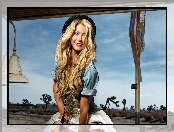 Julianne Hough, Kapelusz
