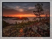 Jezioro, Niebo, Skały, Rosja, Drzewa, Zachód słońca, Ładoga, Karelia