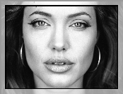 Angelina Jolie, twarz