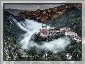 Katedra, Lasy, Góry, Covadonga, Mgła, Domy