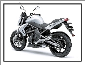 Kawasaki ER-6N, Wahacz, Opona
