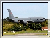 KC-135 Stratotanker, Lądowanie