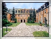 Klasztor, Paradyż