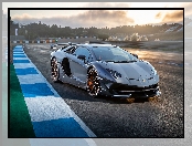 Lamborghini Aventador SVJ, Przód, Tor