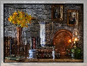 Lampa naftowa, Obrazki, Kompozycja, Kubek, Książki, Dzbanek, Narcyzy żonkile