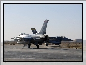 Lotnisko, F-16, Myśliwce