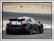 Czarny, McLaren P1