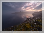 Jezioro Ładoga, Republika Karelii, Rosja, Brzeg, Skały, Chmury, Mgła