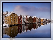 Miasto Trondheim, Rzeka Nidelva, Norwegia, Domy