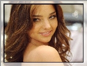 Miranda Kerr, Portret, Spojrzenie