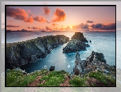 Malin Head, Skały, Irlandia, Przylądek, Kamienie, Trawa, Morze, Wybrzeże, Chmury, Niebo, Zachód słońca, Hrabstwo Donegal