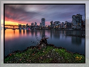 Kanada, Zachód słońca, Chmury, Vancouver, Prowincja Kolumbia Brytyjska, Wieżowce, Most